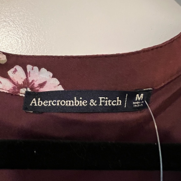 Abercrombie and Fitch. Size Medium. Skater Dress. - Picture 5 of 5